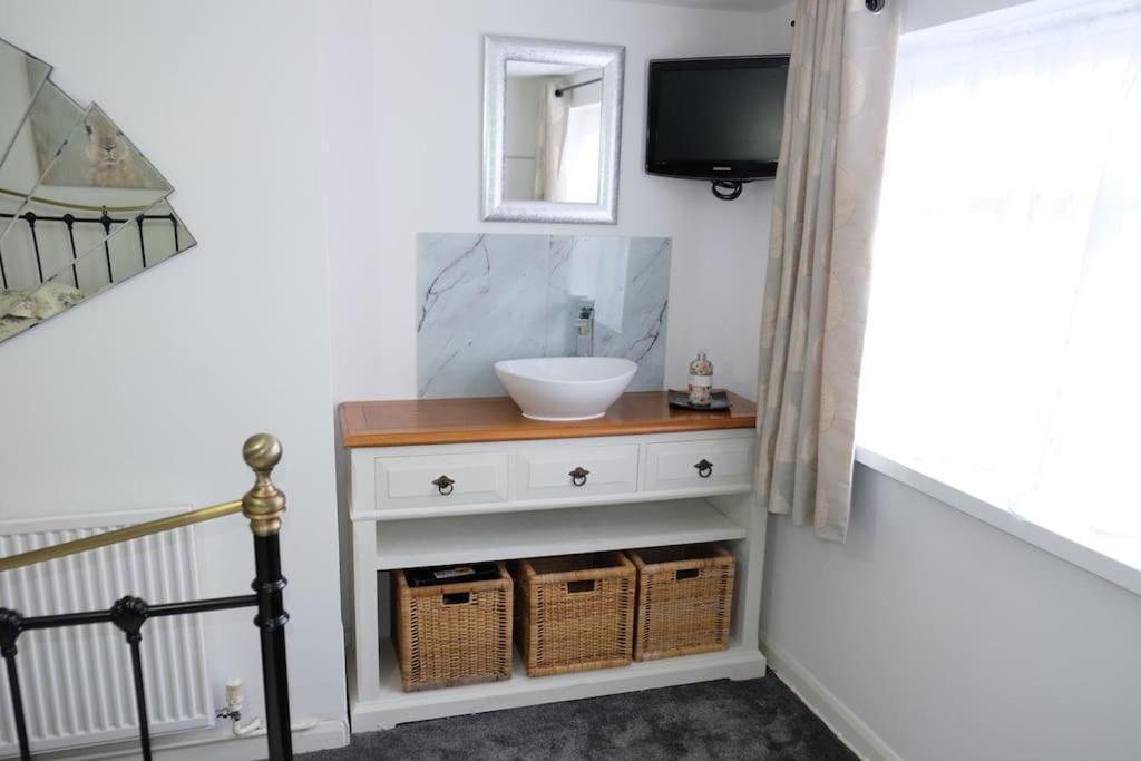 Charming Countryside Cottage Ground Floor Apartment In Combeinteignhead Devon Bishopsteignton ภายนอก รูปภาพ